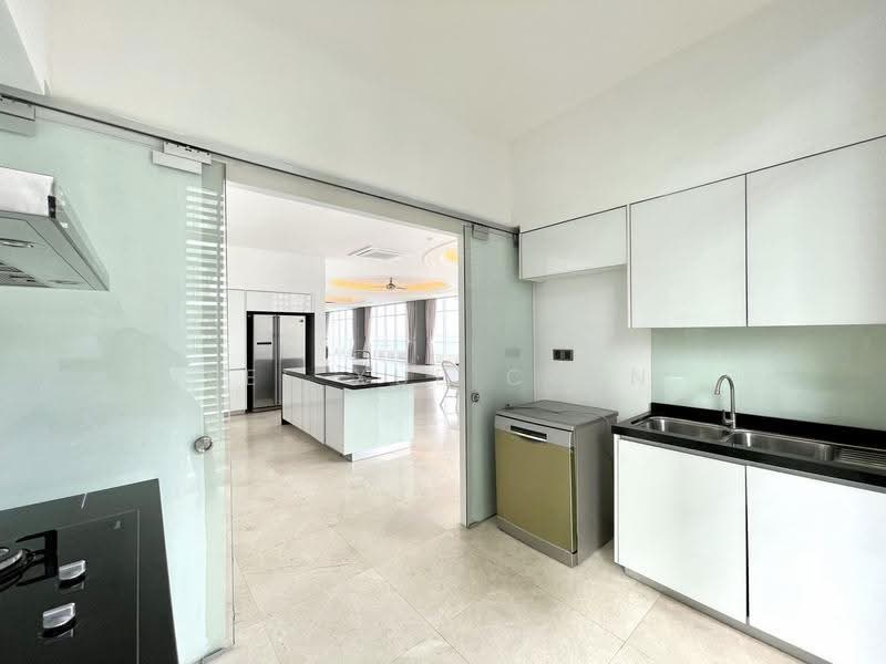 Condominium for Rent at 8 Gurney (The Shore Condominium) - Lee Xue Chen - Kitchen - PropertyGuru.com.my