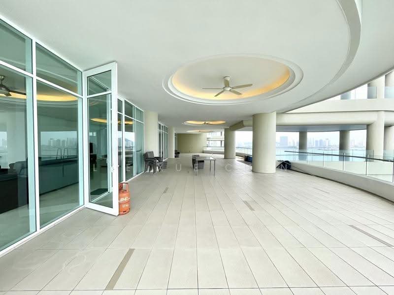 Condominium for Rent at 8 Gurney (The Shore Condominium) - Lee Xue Chen - Balcony - PropertyGuru.com.my