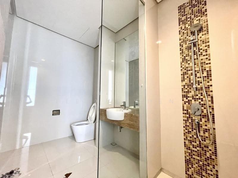 Condominium for Rent at 8 Gurney (The Shore Condominium) - Lee Xue Chen - Bathroom - PropertyGuru.com.my