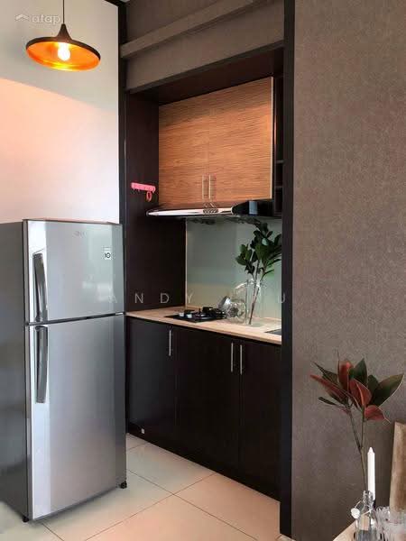 Kediaman Servis untuk Dijual di Cybersquare - Andy Lau - Kitchen - PropertyGuru.com.my