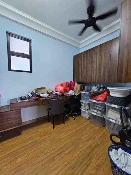 Service Residence for Sale at The Platino Serviced Apartment - Dona - Study - PropertyGuru.com.my
