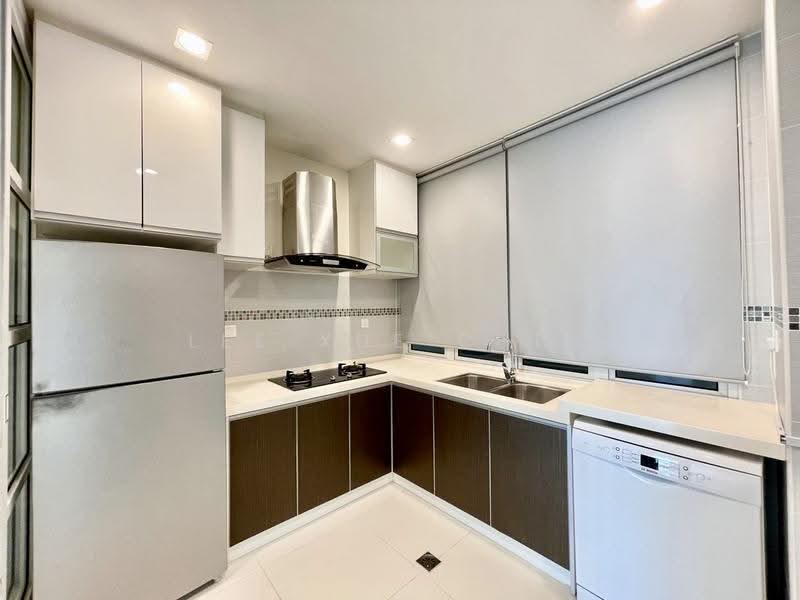 Kondominium untuk Disewa di Gurney Paragon - Lee Xue Chen - Kitchen - PropertyGuru.com.my