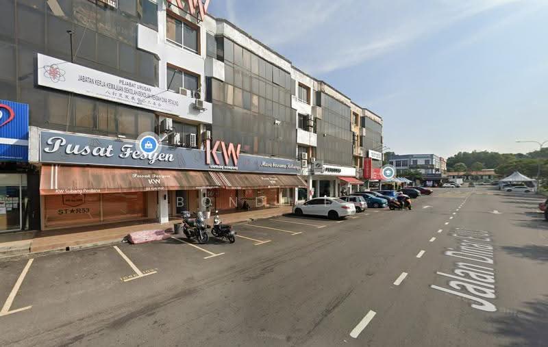 Shop for Rent in Seksyen U3 (Shah Alam) - Bond Lee - Exterior - PropertyGuru.com.my