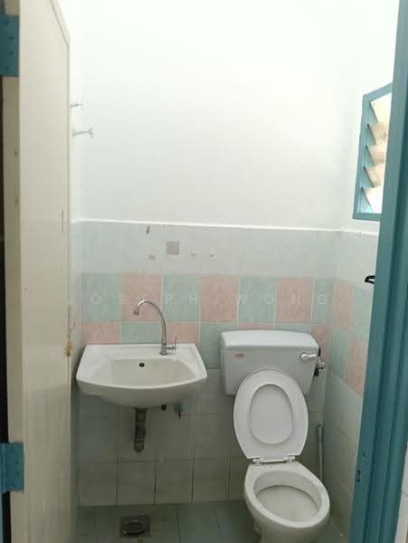 Rumah Teres 2-Tingkat untuk Dijual di Station 18 (Ipoh) - Joseph Wong - Bathroom - PropertyGuru.com.my