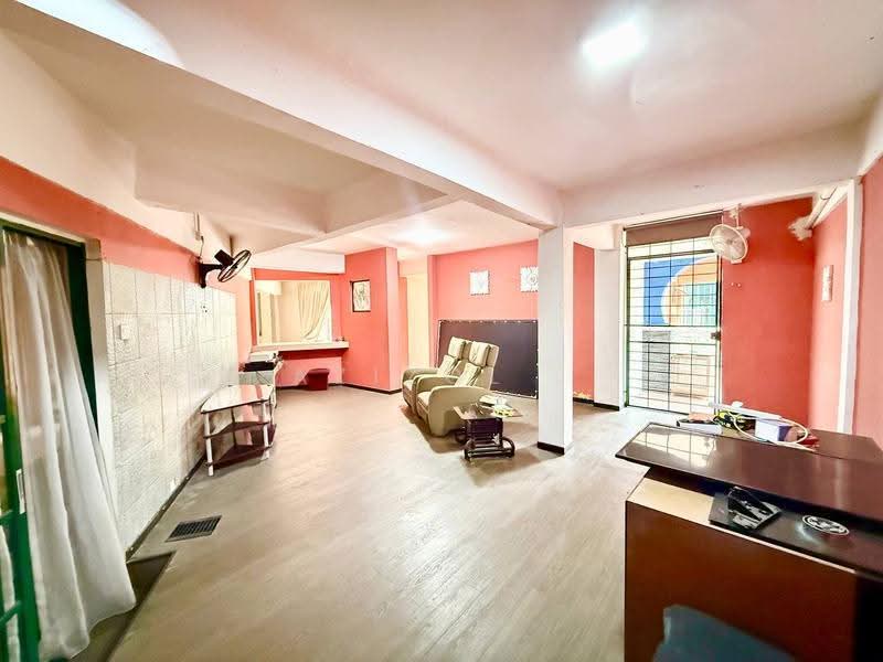 Bungalow House for Sale in Seksyen 7 (Shah Alam) - Azizol . - Living Room - PropertyGuru.com.my