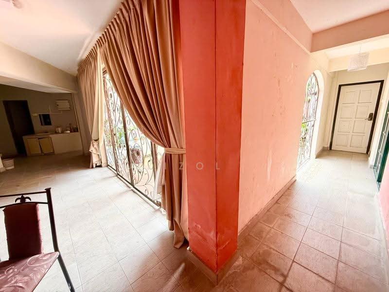 Bungalow House for Sale in Seksyen 7 (Shah Alam) - Azizol . - Interior - PropertyGuru.com.my