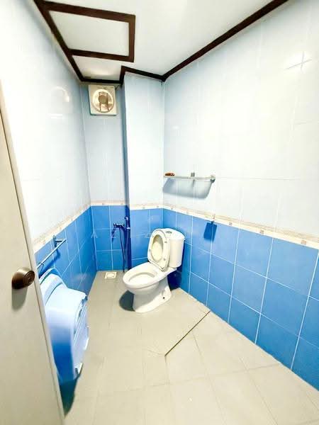 Bungalow House for Sale in Seksyen 7 (Shah Alam) - Azizol . - Bathroom - PropertyGuru.com.my