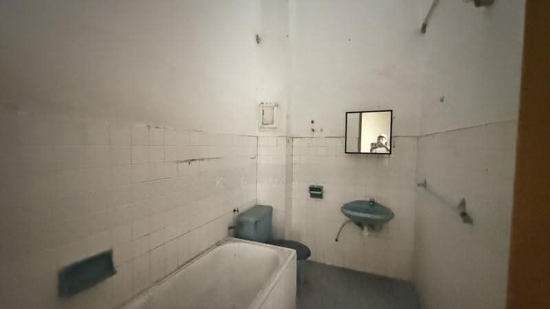 Rumah Teres 2-Tingkat untuk Dijual di Taman Desa (Kuala Lumpur) - Kew . - PropertyGuru.com.my