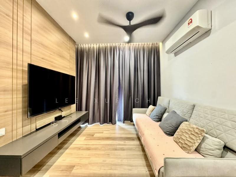 Kondominium untuk Dijual di Bayswater Resort Condominium - Lee Xue Chen - Living Room - PropertyGuru.com.my