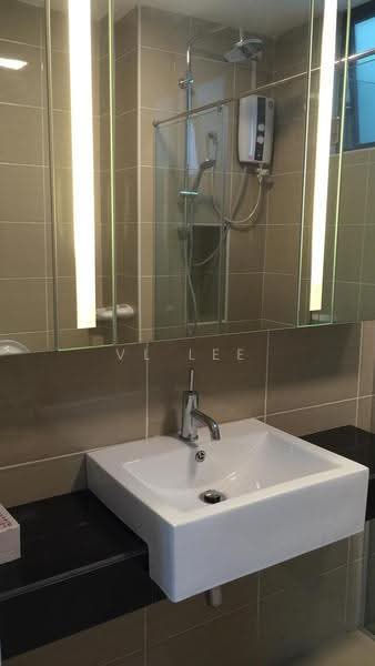 Pangsapuri untuk Disewa di Sky Loft Premium Suites - VL Lee - Bathroom - PropertyGuru.com.my