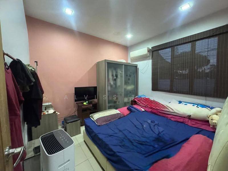 Rumah Teres 1-Tingkat untuk Dijual di Taman Johor Jaya (Johor Bahru) - Alviss Tay - Bedroom - PropertyGuru.com.my
