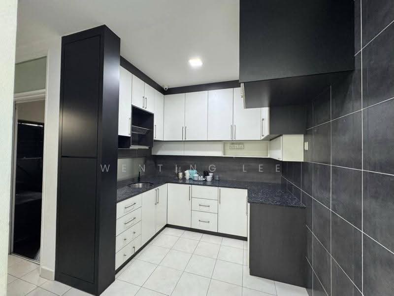 2-storey Terraced House for Sale in Setia Tropika (Johor Bahru) - Wenting Lee - Kitchen - PropertyGuru.com.my
