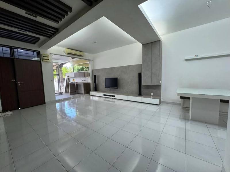 2-storey Terraced House for Sale in Setia Tropika (Johor Bahru) - Wenting Lee - Living Room - PropertyGuru.com.my