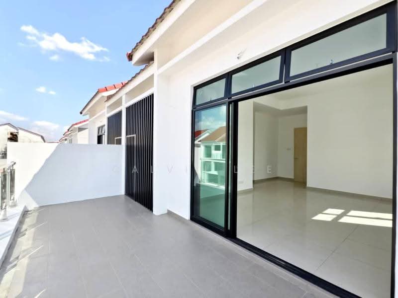 Cluster House for Sale in Taman Mount Austin (Tebrau) - Calvin Lee - PropertyGuru.com.my
