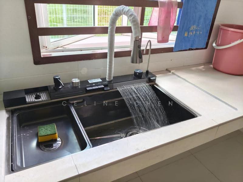 Bungalow House untuk Disewa di Paya Rumput (Melaka) - Celine Chen - Kitchen - PropertyGuru.com.my