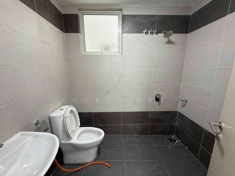 Rumah Teres 3-Tingkat untuk Disewa di Puchong (Selangor) - Lucas Chan - Bathroom - PropertyGuru.com.my