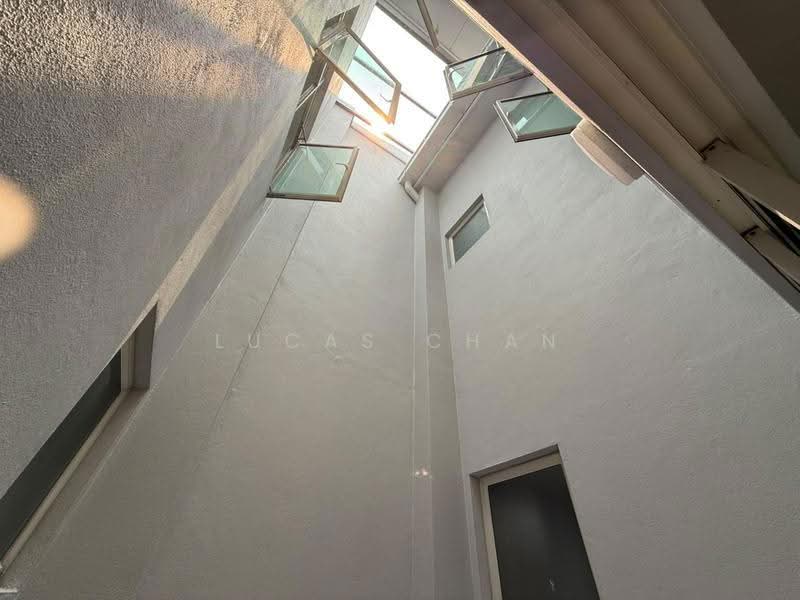 Rumah Teres 3-Tingkat untuk Disewa di Puchong (Selangor) - Lucas Chan - Exterior - PropertyGuru.com.my
