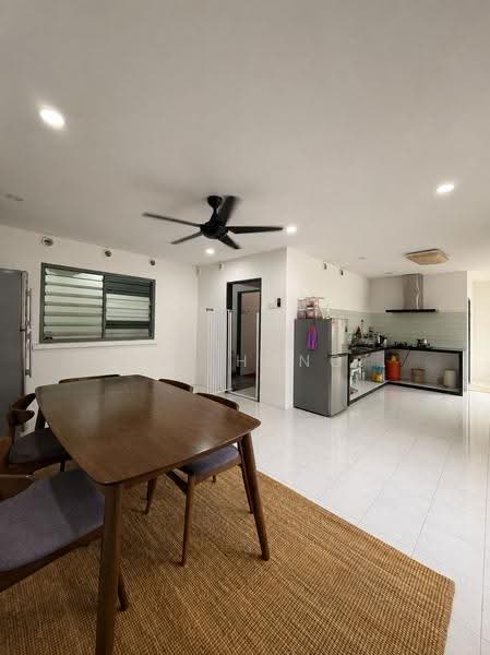 Rumah Berkembar untuk Dijual di Taman Chee Seng (Tanjung Bungah) - Pei Hong - Dining Room - PropertyGuru.com.my