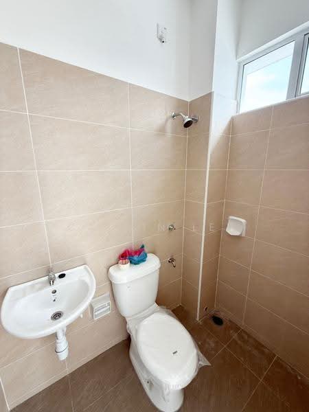 Rumah Teres 2-Tingkat untuk Dijual di Bandar Dato Onn (Tebrau) - Calvin Lee - Bathroom - PropertyGuru.com.my