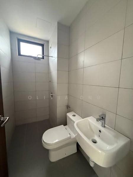 Kediaman Servis untuk Dijual di Meldrum Heights (Residensi Meldrum) - Olivia Ong - Bathroom - PropertyGuru.com.my