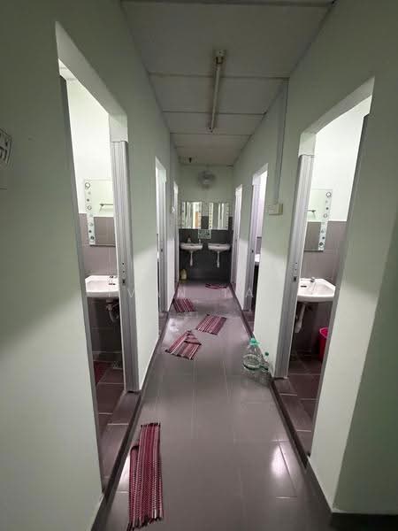Office for Rent in Taman Miharja (Cheras) - Ivan Tan - Corridor - PropertyGuru.com.my
