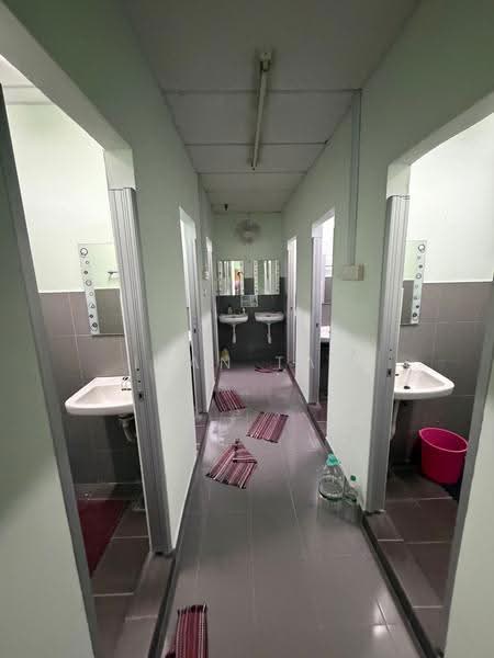 Office for Rent in Taman Miharja (Cheras) - Ivan Tan - Corridor - PropertyGuru.com.my