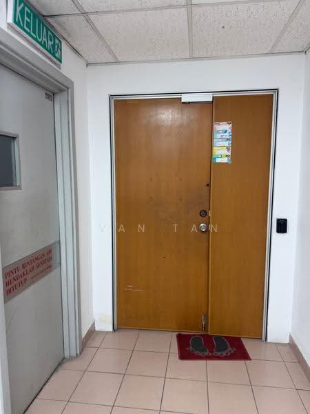 Office for Rent in Taman Miharja (Cheras) - Ivan Tan - Entrance - PropertyGuru.com.my