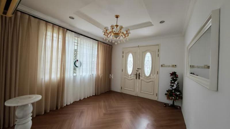 Bungalow House untuk Disewa di Batu Ferringhi (Penang) - Caryn Hum - Entrance - PropertyGuru.com.my