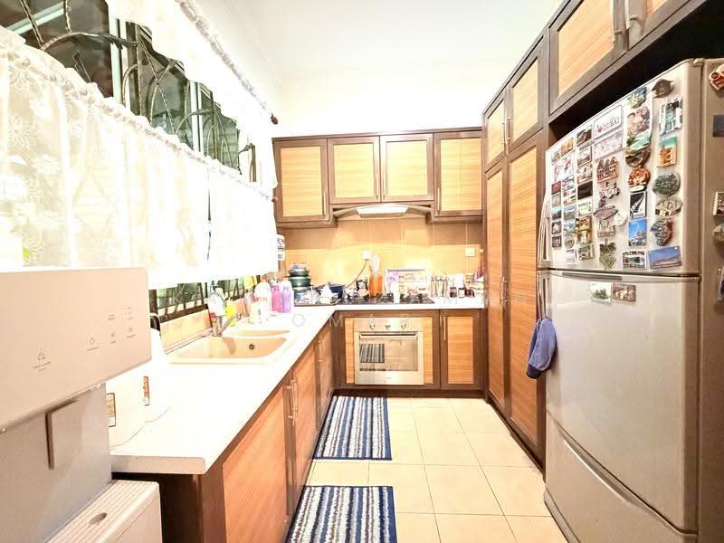 Rumah Berkembar untuk Dijual di Kota Damansara (Selangor) - Kamaruzaman Omar - Kitchen - PropertyGuru.com.my