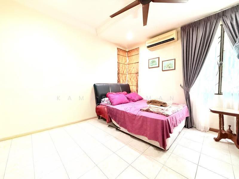 Rumah Berkembar untuk Dijual di Kota Damansara (Selangor) - Kamaruzaman Omar - Bedroom - PropertyGuru.com.my