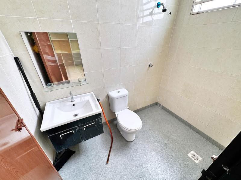 2-storey Terraced House for Sale in Taman Bangi Avenue (Bangi) - Herman Sazwan Nor Rahim - Bathroom - PropertyGuru.com.my