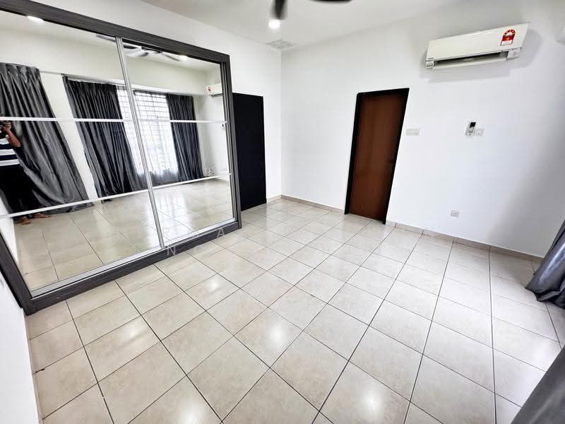 2-storey Terraced House for Sale in Taman Bangi Avenue (Bangi) - Herman Sazwan Nor Rahim - Bedroom - PropertyGuru.com.my