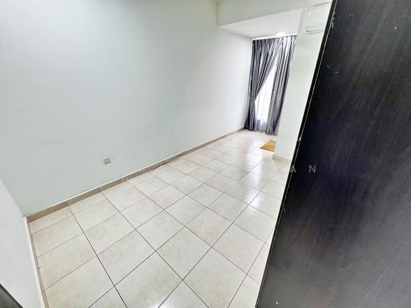 2-storey Terraced House for Sale in Taman Bangi Avenue (Bangi) - Herman Sazwan Nor Rahim - Interior - PropertyGuru.com.my