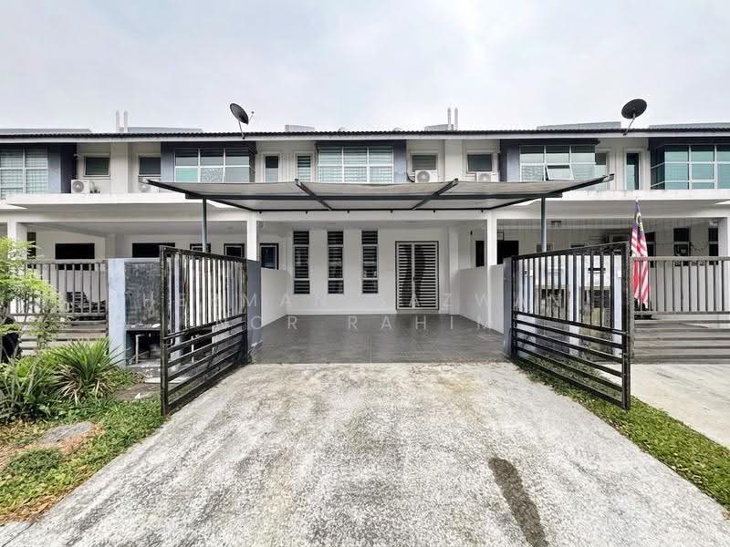 2-storey Terraced House for Sale in Taman Bangi Avenue (Bangi) - Herman Sazwan Nor Rahim - Exterior - PropertyGuru.com.my