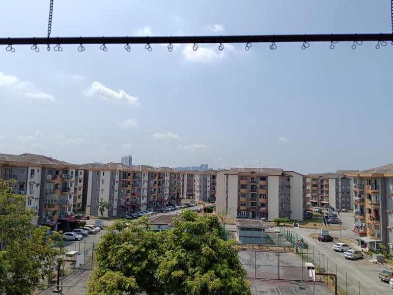 Pangsapuri untuk Dijual di Subang Perdana Goodyear Court 3 - Angel Tan - Exterior - PropertyGuru.com.my