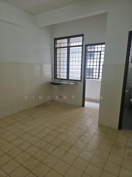 Flat for Rent at Hata Square - Vincent Lee - Kitchen - PropertyGuru.com.my