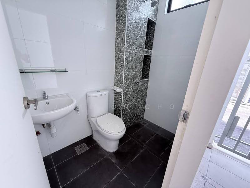 2-storey Terraced House for Sale in Bukit Indah (Iskandar Puteri (Nusajaya)) - Jameson Choo - Bathroom - PropertyGuru.com.my