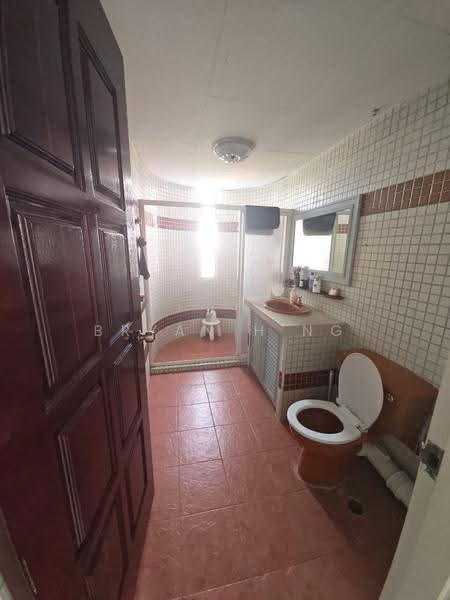 Pangsapuri untuk Dijual di Taman Festival - Bryan H'ng - Bathroom - PropertyGuru.com.my