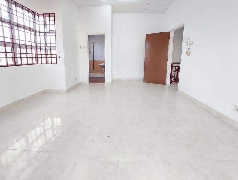 2-storey Terraced House for Sale in Seksyen 2, Taman Kinrara (Puchong) - Angel Tan - Interior - PropertyGuru.com.my