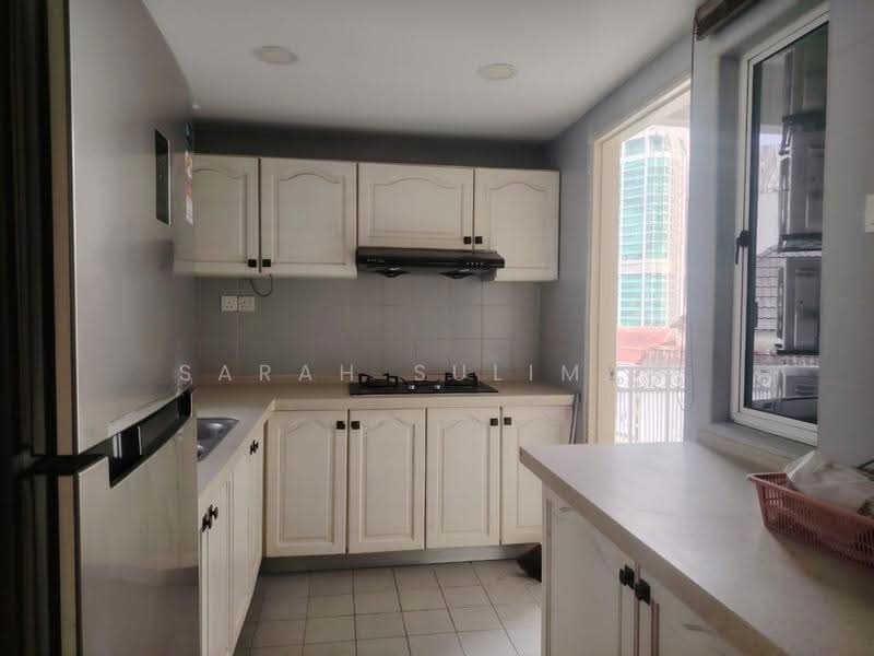 Kondominium untuk Disewa di 1A Stonor - Sarah Suliman - Kitchen - PropertyGuru.com.my