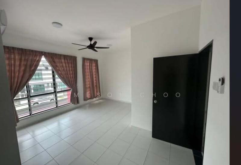 2-storey Terraced House for Sale in Taman Mount Austin (Tebrau) - Jameson Choo - Living Room - PropertyGuru.com.my