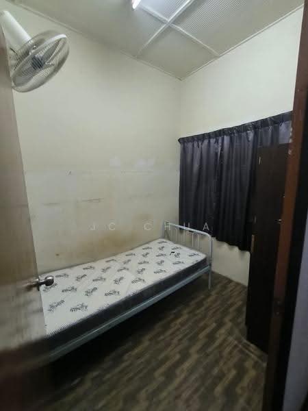 Rumah Teres 1-Tingkat untuk Dijual di Taman Bunga Raya (Setapak) - JC Chua - Bedroom - PropertyGuru.com.my