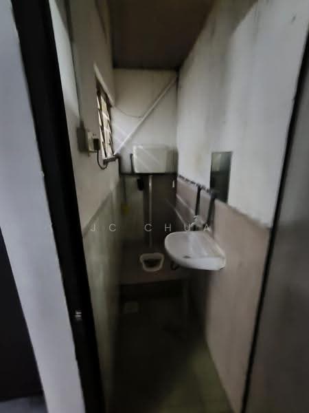 Rumah Teres 1-Tingkat untuk Dijual di Taman Bunga Raya (Setapak) - JC Chua - Bathroom - PropertyGuru.com.my