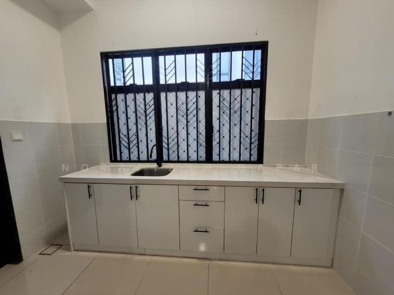 2-storey Terraced House for Rent in Dengkil (Selangor) - NoraFizah Gapar - Kitchen - PropertyGuru.com.my