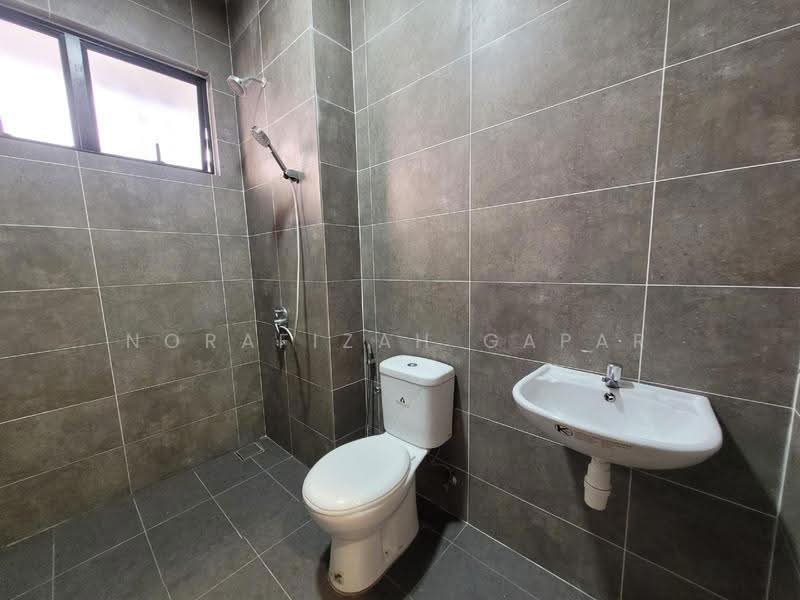 2-storey Terraced House for Rent in Dengkil (Selangor) - NoraFizah Gapar - Bathroom - PropertyGuru.com.my