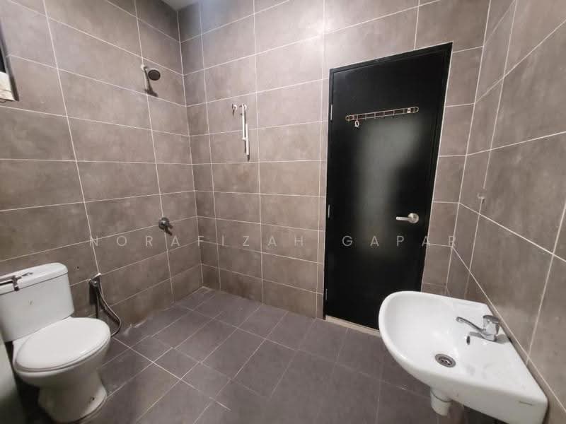 2-storey Terraced House for Rent in Dengkil (Selangor) - NoraFizah Gapar - Bathroom - PropertyGuru.com.my