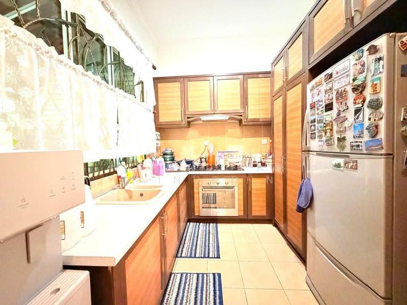 Rumah Berkembar untuk Dijual di Kota Damansara (Selangor) - NORFADILAH ZAINUDDIN - Kitchen - PropertyGuru.com.my