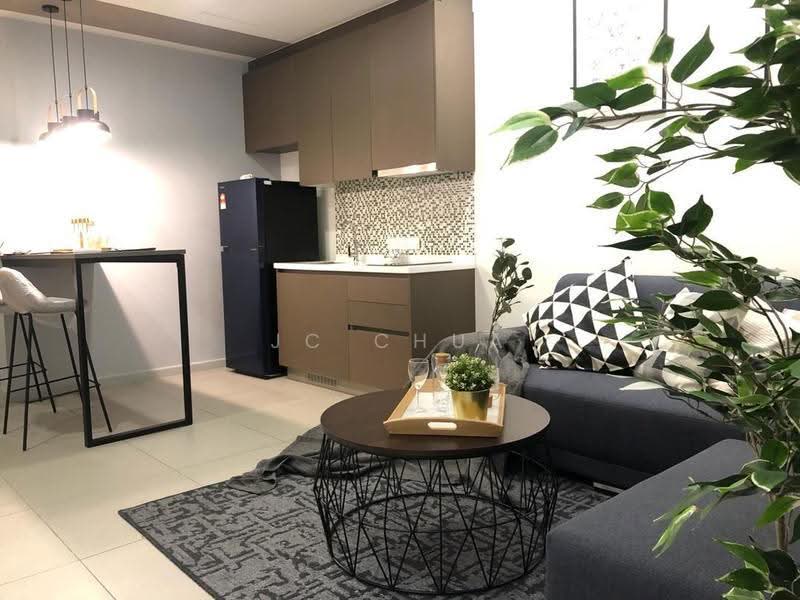 Kediaman Servis untuk Disewa di Seventeen Mall & Residences (Biji Living) - JC Chua - Living Room - PropertyGuru.com.my