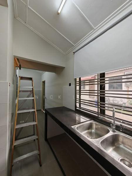 Rumah Teres 1-Tingkat untuk Disewa di Taman Perling (Perling) - Nick Low - Kitchen - PropertyGuru.com.my