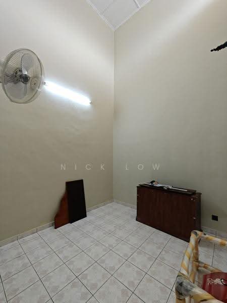 Rumah Teres 1-Tingkat untuk Disewa di Taman Perling (Perling) - Nick Low - Interior - PropertyGuru.com.my